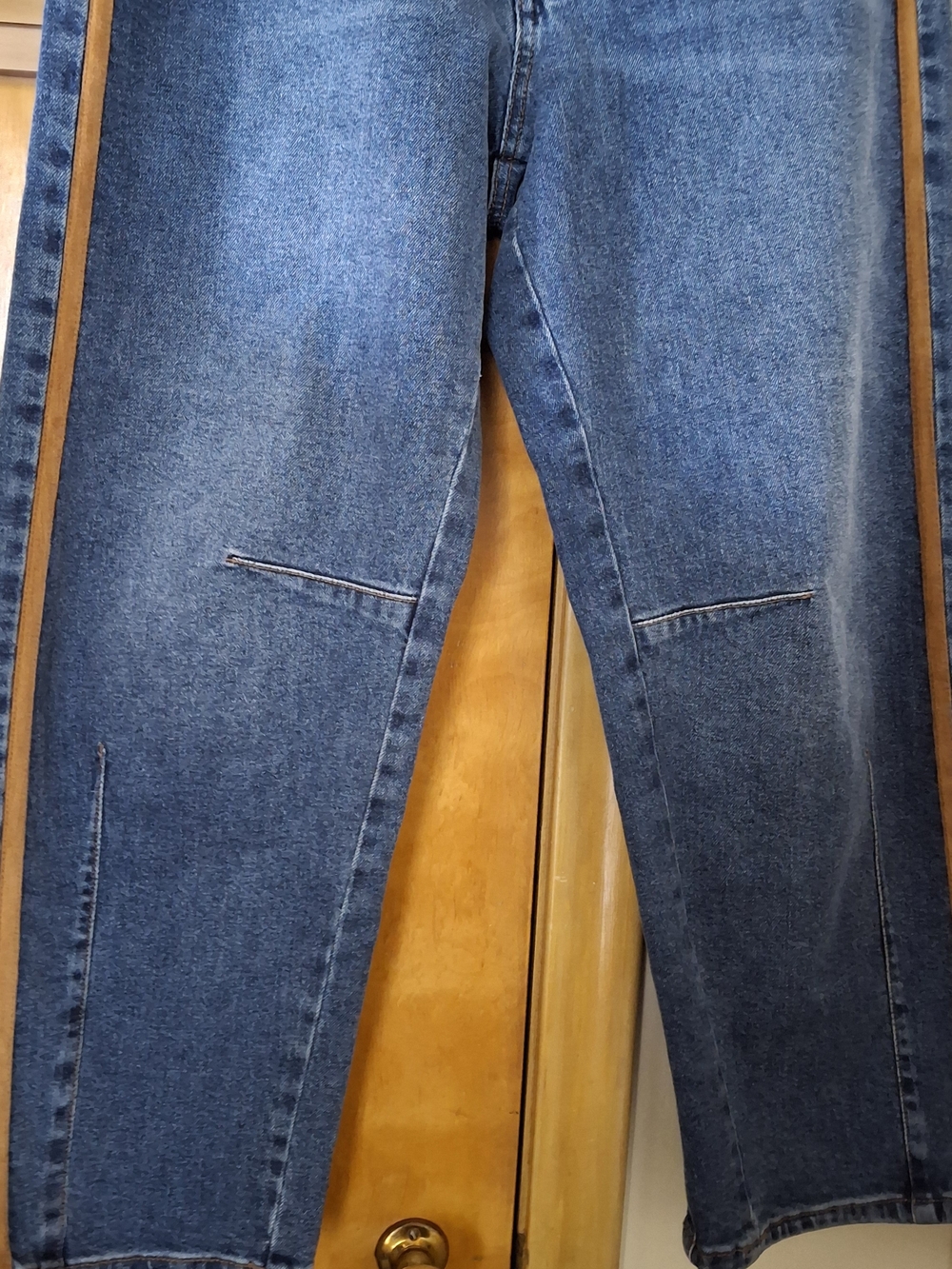 Jessica Simpson Blue Straight Leg Jeans with Brown Side Stripes Size 8 - Picture 3 of 6